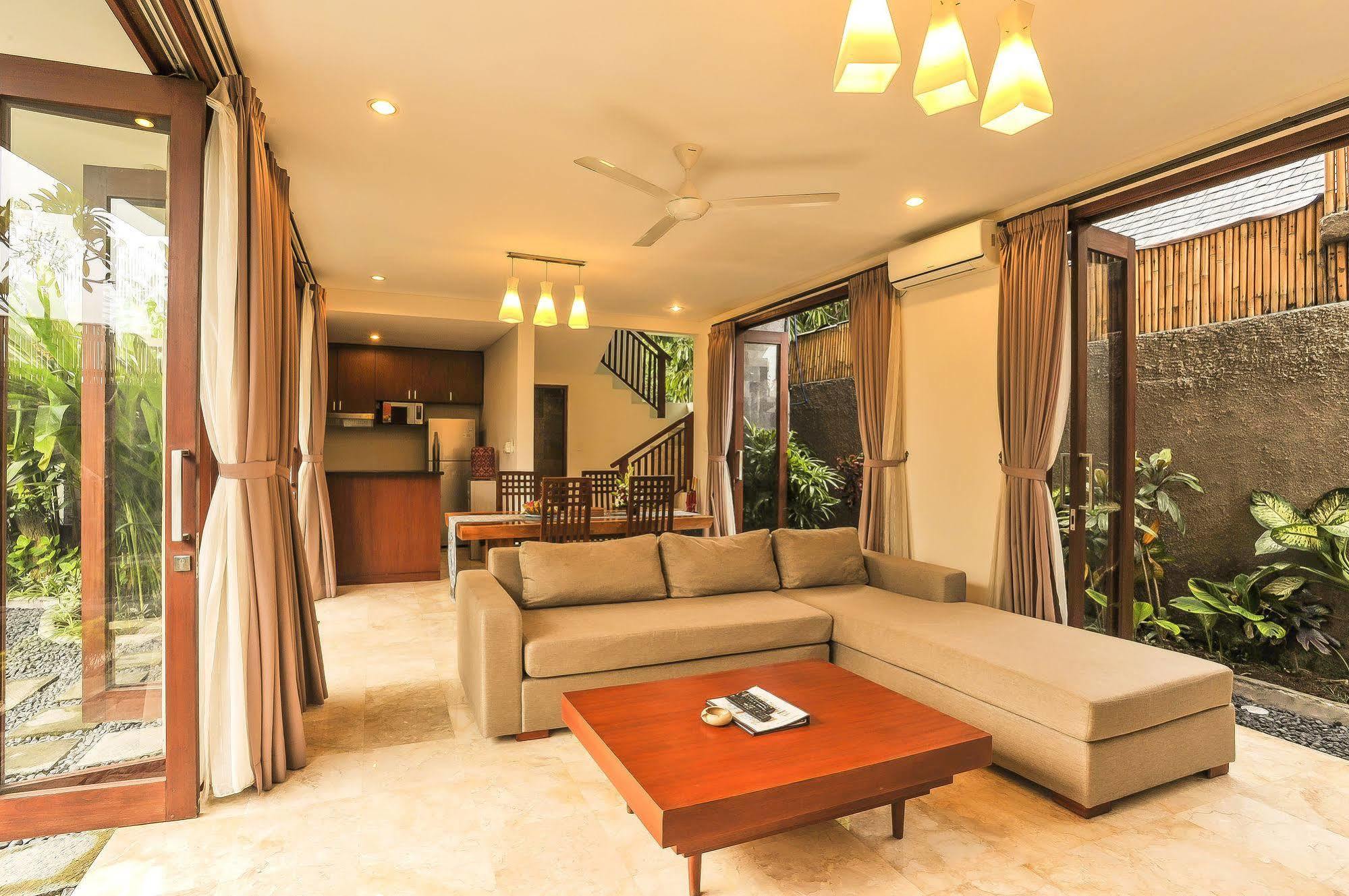 Aksata Villas Canggu Esterno foto